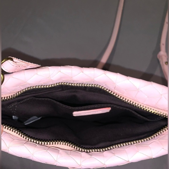 Madewell The Woven Puff Crossbody Bag Leather Addition - Picture 8 of 8